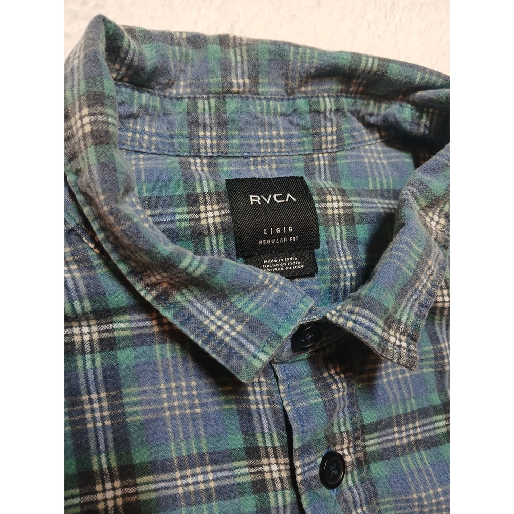 RVCA Blue Plaid Button Up Flannel Men's Size Large Surf Skate Casual Relaxed - Picture 2 of 6
